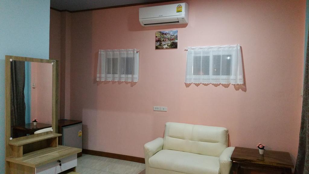 Baan Penny Hotel Phra Nakhon Si Ayutthaya Luaran gambar
