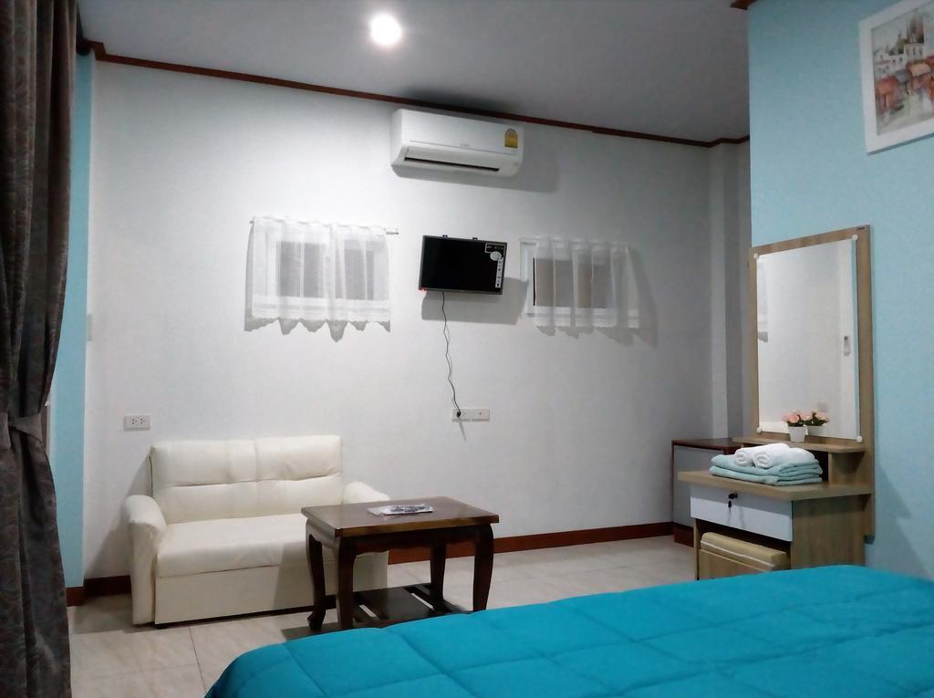 Baan Penny Hotel Phra Nakhon Si Ayutthaya Luaran gambar