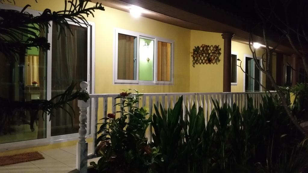 Baan Penny Hotel Phra Nakhon Si Ayutthaya Luaran gambar