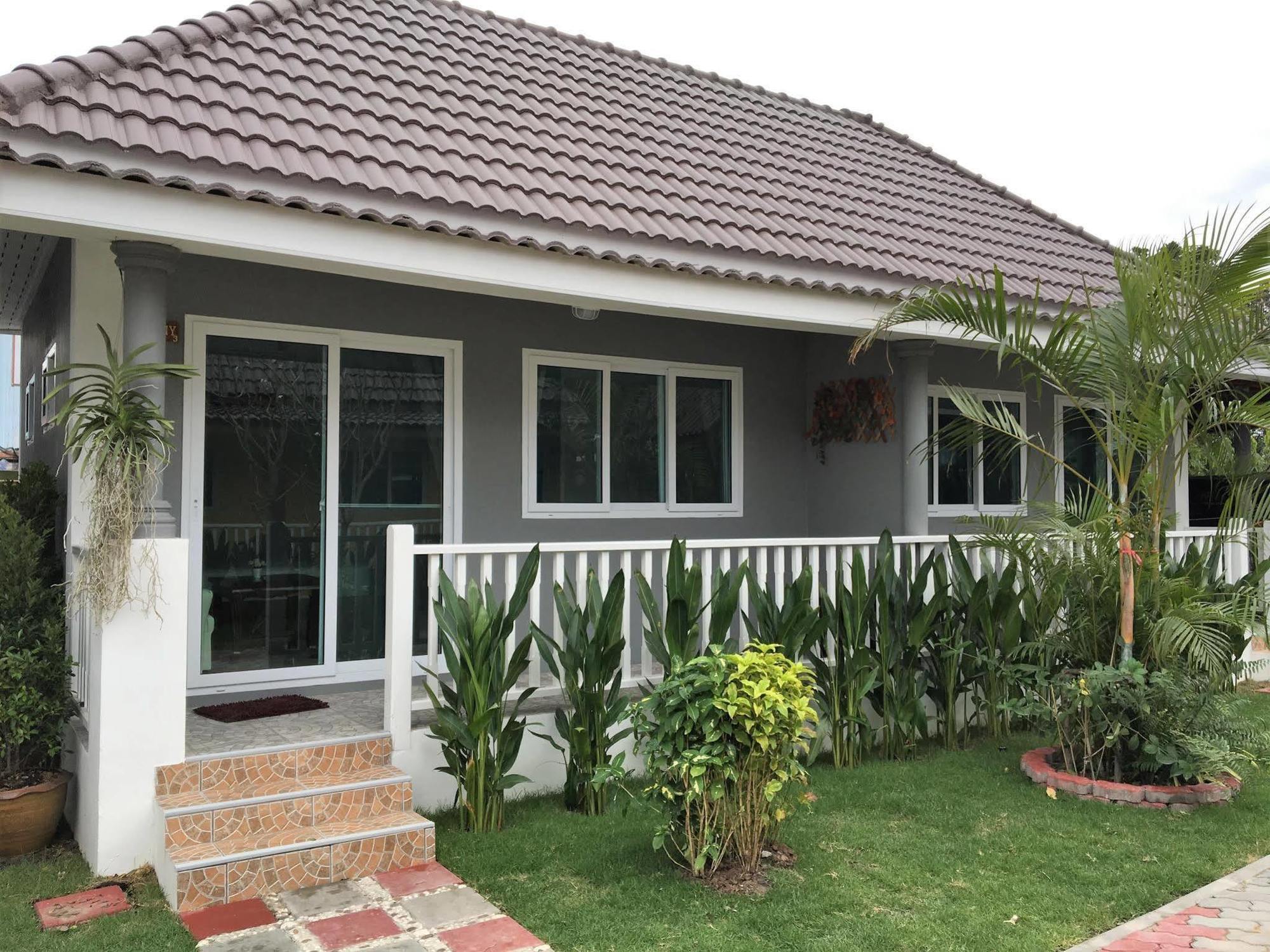 Baan Penny Hotel Phra Nakhon Si Ayutthaya Luaran gambar