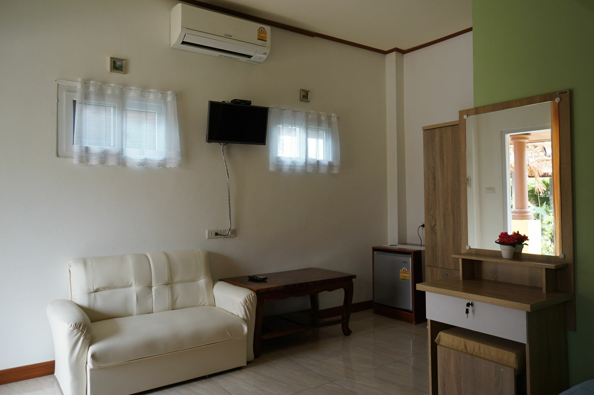 Baan Penny Hotel Phra Nakhon Si Ayutthaya Luaran gambar